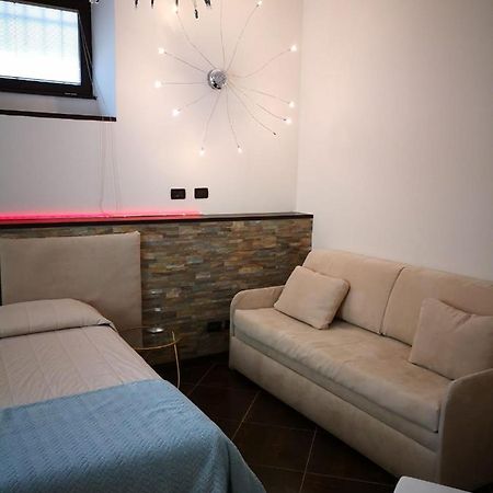 La Porta Rossa Apartment Vado Ligure Ngoại thất bức ảnh