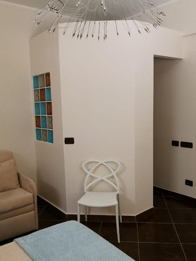 La Porta Rossa Apartment Vado Ligure Ngoại thất bức ảnh