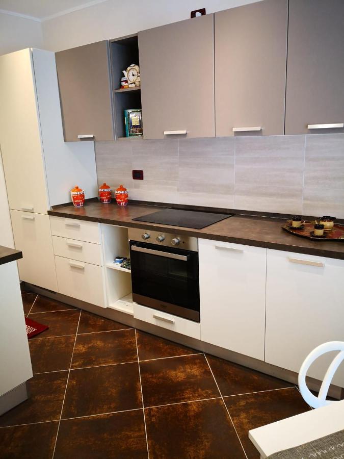 La Porta Rossa Apartment Vado Ligure Ngoại thất bức ảnh